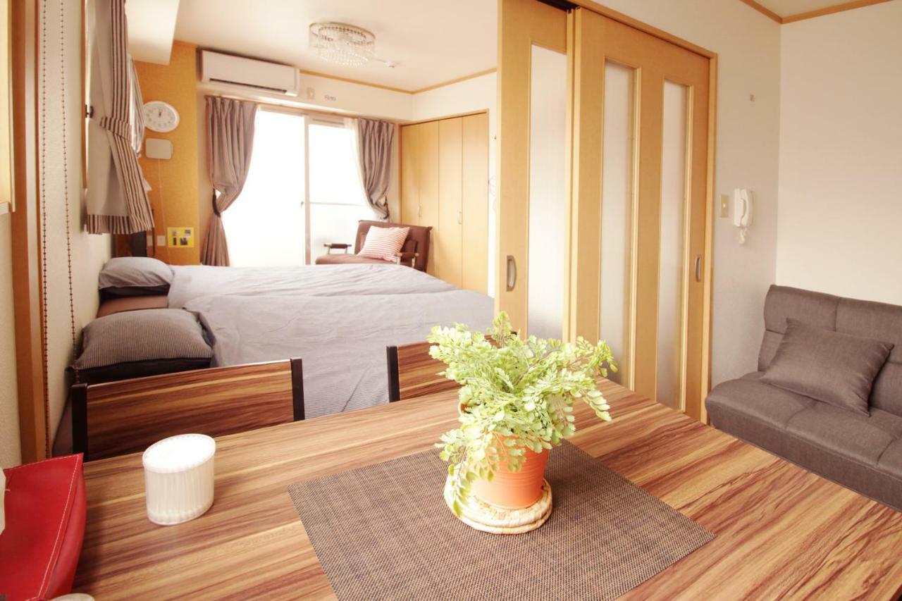 Mell-Theatr Karahori Apartment Осака Екстериор снимка