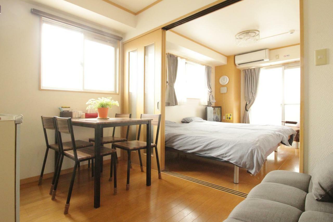 Mell-Theatr Karahori Apartment Осака Екстериор снимка